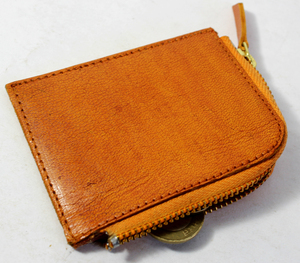 Monedero de Cuero Natural con Cierre de Cremallera Suave, de Alta Calidad, en Oferta, Camelon Exports - Product Image 3