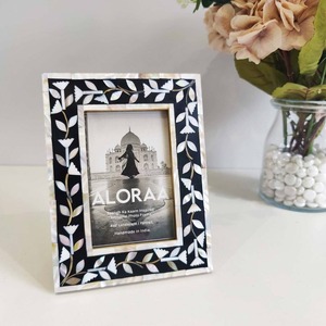 Direct from supplier capiz <b>shell</b> inlay picture frame handmade mother of pearl photo frames - Product Image 2