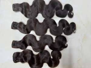 Vente en gros du vendeur Cuticule alignée longue vague de corps lâche profonde Curl Raw Remy Extension de trame de cheveux humains dans un style naturel - Product Image 5
