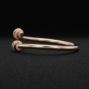 Anillo de Oro Rosa de 18K con Diamante Cultivado en Laboratorio de 0.166 CT, 3.35g, Oro Sólido, Diseño Minimalista Moderno Envolvente, para Boda o Compromiso - Product Image 2