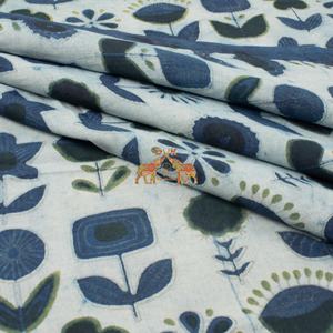 Tissu indien 100% coton doux, imprimé Dabu, résistant à la boue, imprimé à la main, imprimé au bloc, couleur bleue, pour chemises et costumes - Product Image 2
