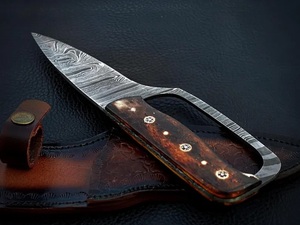 Couteau de chasse artisanal en acier Damas de qualité industrielle avec manche en bois et étui en cuir pour le camping en plein air - Product Image 2