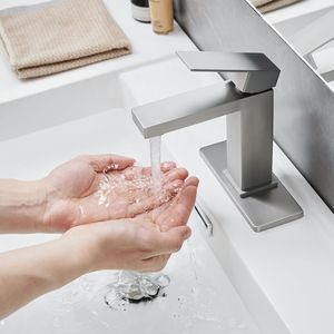 Rubinetto a cascata monocomando a 1 foro per lavabo con scarico a scomparsa, tubi di alimentazione, rubinetto per lavabo e piastra di copertura per bagno - Product Image 6