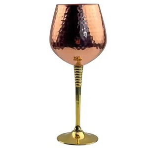 Gobelets à vin en cuivre de style vintage, faits à la main, à long pied, verres en métal résistants aux chocs, vaisselle décorative pour bar - Product Image 2