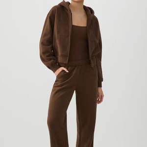 Sudadera con capucha extragrande para mujer, ajustada, de algodón y forro polar marrón, conjunto de 2 piezas con pantalón jogger, logotipo personalizado, OEM, venta al por mayor - Product Image 4