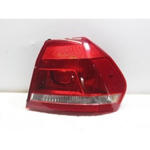 Luz Trasera Derecha Usada para Passat 561945096G - Product Image 1