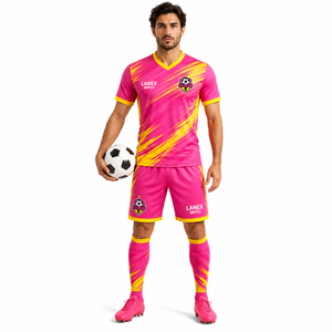 Ensemble d'uniformes de football personnalisés pour hommes adultes, maillot de football respirant haute performance, short assorti, 100% polyester - Product Image 2