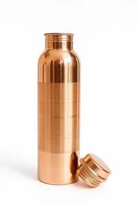 Botella de Cobre para Beber, Artículos de Hidratación para un Estilo de Vida Global, para Compradores y Distribuidores Internacionales - Product Image 3