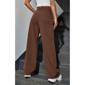 Jean en denim marron élégant et tendance pour femme, coupe large, taille haute, style boyfriend, écologique, durable, style urbain - Product Image 5