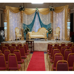 Escenario de Boda Asiática con Pilares de Cristal Dorado, Pilares de Fibra de Cristal, Escenarios Modernos para Bodas en Melbourne - Product Image 1