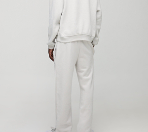 Pantalon de survêtement en molleton de coton blanc pour homme avec logo brodé sur la jambe droite, taille élastique, décontracté, pour l'automne - Product Image 3