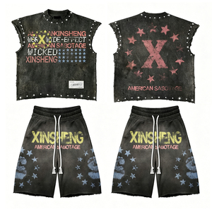 Ensemble streetwear personnalisé avec sérigraphie, débardeur délavé à l'acide, t-shirt sans manches orné de strass et short de survêtement pour homme - Product Image 5