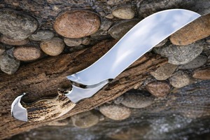Couteau de chasse en acier inoxydable à pointe tombante, lame droite avec manche et traverses en bois de cerf courbé - Product Image 4