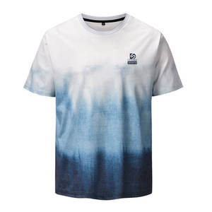 Ensemble T-shirt et short en toile respirante pour homme, style streetwear décontracté, avec logo personnalisé sur le devant, vente en gros - Product Image 2