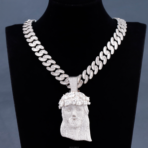 จี้พระเยซูทรงกลมเจียระไนแบบบริลเลียนท์ ประดับด้วยมอยส์ซาไนต์ สำหรับพิธีทางศาสนา ทำจากเงินแท้ 925 ชุบโรเดียม ดีไซน์ทันสมัย - Product Image 1
