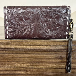 Cartera de mano para mujer con diseño floral de hojas en cuero genuino, hecha a mano, lista para enviar en 2026, tarjetero y monedero multiusos. - Product Image 5