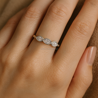 Bague de Fiançailles et Alliance d'Anniversaire en Or Massif 14K, Design Minimaliste Original, Sertie de Moissanite Taille Marquise, Motif Religieux