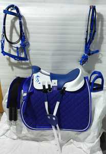 Silla de Montar para Caballo BLUHORSE BH-825 Endurance, Juego Completo, Hecha a Mano, Cuero Sintético, Estilo Ecuestre Inglés, Estructura de Fibra Resistente, 8 Piezas - Product Image 5
