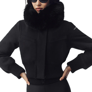Nouvelle veste en laine pour femme de qualité supérieure, avec garniture en fausse fourrure, mélange de laine, veste d'hiver de luxe, vêtement d'extérieur court, fabricant OEM personnalisé - Product Image 1