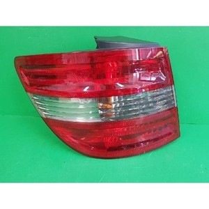 Luz Trasera Izquierda Usada Clase B A1698202564 - Product Image 1