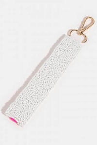 Petit porte-clés pomme brodé de perles, breloque pomme en perles de rocaille pour sac ou clé de voiture, fait main en Inde - Product Image 5