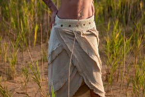 Falda Cruzada de Algodón Crudo |   Falda Maxi Bohemia de Varias Capas |   Ropa Estilo Gitano para Festivales |   Falda Estilo Hada Élfica para Mujer - Product Image 4