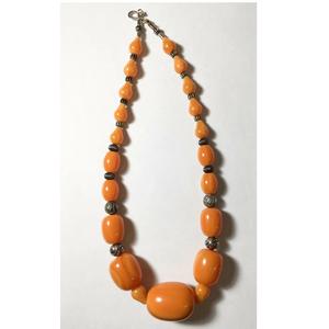 Collier en résine écologique avec des motifs personnalisables pour les occasions décontractées, de bureau, de festival et de cadeaux, disponible à un bon prix - Product Image 5