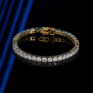 Pulsera de tenis de diamantes de alto contenido de carbono de 4 mm, estilo hip hop, plata de ley S925, con incrustaciones de diamantes, cadena de alta gama con diamantes completos, joyería para hombres y mujeres. - Product Image 1