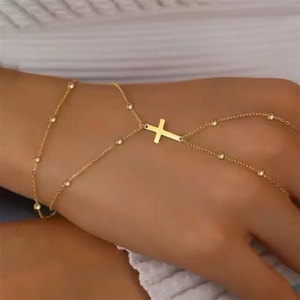 Bracciale a Doppio Strato con Catena Incrociata, Colore Oro, con Perline, Gioiello da Mano per Donna, Stile Semplice, Lunghezza Standard - Product Image 1