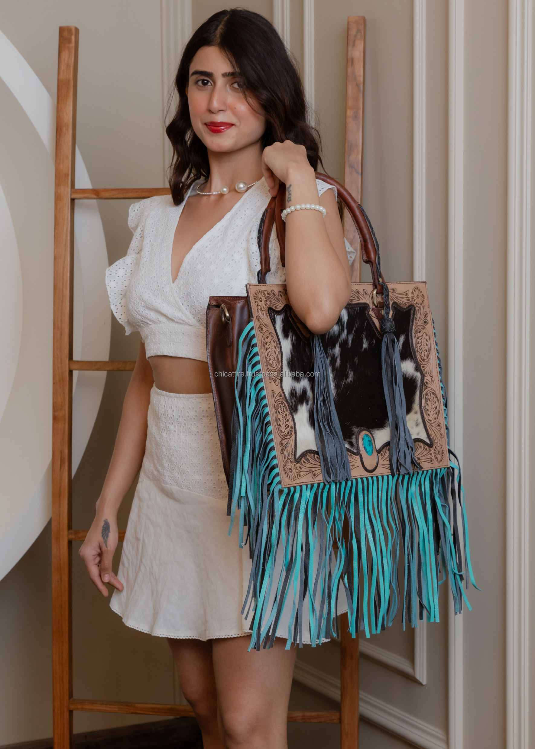 สีน้ำตาล