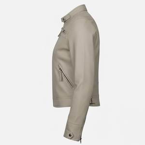 แจ็คเก็ตบอมเบอร์หนังแท้สไตล์วินเทจสำหรับผู้หญิง สีเบจ พิมพ์โลโก้ตามสั่ง รุ่นใหม่ RTS พร้อมคุณสมบัติกันน้ำ - Product Image 3