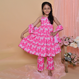Premium Designs <b>Kurti</b> Tunic Set Open Neck <b>Kurti</b> with Digital Printing Solid Pink Floral Design Available at Affordable Price - Product Image 6