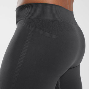 Shorts de sport pour hommes personnalisés avec logo, style streetwear, pour la gym, le crossfit, la course à pied, avec short de compression intégré, écologiques - Product Image 4