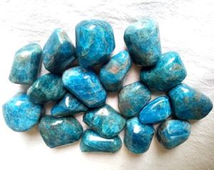 Piedras caídas de apatita al por mayor artesanía de ágata semipreciosa curativa tallada en estilo Feng Shui y amor - Product Image 1