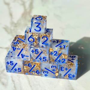 Dés à Jouer en Résine Aurora pour D&D, 1 pièce, 18mm, D6 à Bords Tranchants, Polyédrique en Résine Rose avec Chiffres Dorés, pour Jeux de Table RPG Dungeons and Dragons - Product Image 3