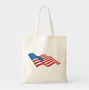 Sac fourre-tout en toile de coton imprimé drapeau américain, réutilisable pour les courses, sac à bandoulière, sac à main de voyage quotidien, sac souvenir - Product Image 1