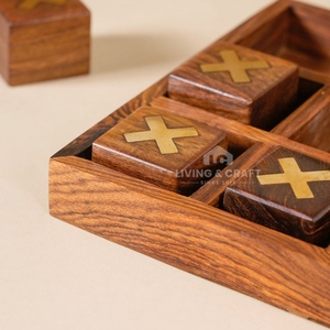 Jeu de Tic Tac Toe en bois de qualité supérieure – Jeu de table de luxe et accent décoratif pour la maison - Product Image 3