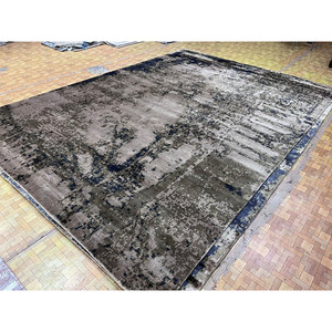 Alfombra de Lana y Seda Tejida a Mano con Diseño Geométrico Moderno, Pelo Alto y Extra Grueso - Product Image 1