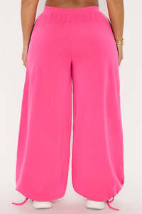 กางเกงขายาวผ้าฟลีซเนื้อนุ่มสำหรับผู้หญิง สีชมพู ดีไซน์ตัดต่อสีสัน สไตล์ลำลอง ผู้ผลิต OEM กางเกงผู้ชาย - Product Image 3