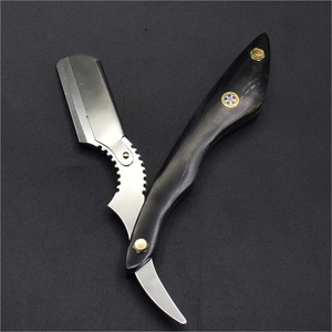 มีดโกนหนวดตรงทำมือจากสแตนเลสสำหรับร้านตัดผมมืออาชีพ พร้อมด้ามจับทำจากเขาแกะ - Product Image 2