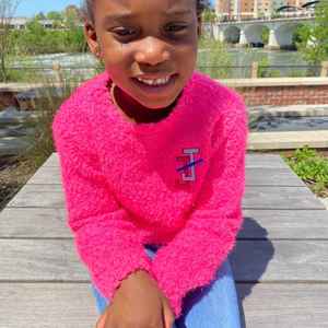 Pull en fourrure douce JJoa pour tout-petits, rose, avec logo brodé, pour les filles, vêtements décontractés, confortables et élégants - Product Image 4