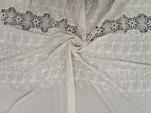 Tela Bordada de Algodón GPO Blanco de Alta Calidad Premium – Diseño Intrincado de Encaje Guipur y Motivos Florales para Prendas de Vestir - Product Image 5