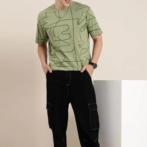 เสื้อยืดแขนสั้นสีเขียวมะกอกสำหรับผู้ชาย ทรงปกติ คอวี ผ้าฟลีซทอ ระบายอากาศได้ดี ไม่เป็นขุย - Product Image 5