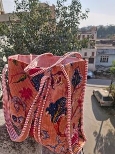 Sac fourre-tout en velours orange rouille à motifs floraux, sac à bandoulière matelassé fait main style bohème, sac de marché réutilisable - Product Image 2