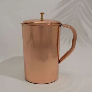 Ensemble de carafes en cuivre pour un service de table moderne et élégant, ensemble de service d'eau en métal avec verres, durable et réutilisable pour la cuisine. - Product Image 1