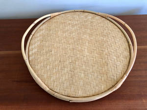 Wholesale <b>Round</b> Natural Rattan Tray With Lattice Rattan Pattern and Handle to Store Kitchen Utensils and Home Decorations - Product Image 5