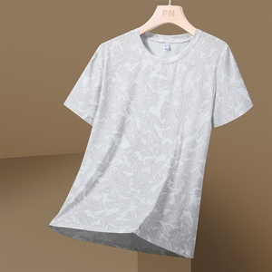 เสื้อยืดคอกลมแขนสั้นสีดำสำหรับผู้ชาย ทรงปกติ ผ้าเจอร์ซีย์ลำลอง ผ้าฝ้าย ระบายอากาศได้ดี สีพื้น - Product Image 5