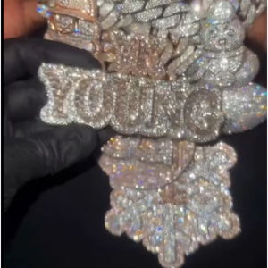 Colgante de Moissanita Personalizado Estilo Hip Hop con Diseño de Letra Inicial, Plata 925, Nombre con Incrustaciones de Moissanita VVS, Collar de Moissanita para Hombre - Product Image 1