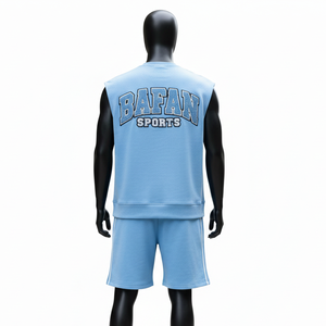 Ensemble court sans manches 100 % coton pour homme, en molleton français premium, bleu ciel, avec logo brodé en chenille, style streetwear personnalisé - Product Image 2