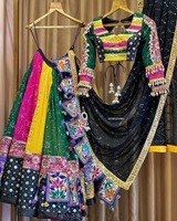 Ensemble Lehenga Choli indien avec sequins et broderies, tenue de fête et de mariage pour femmes, style noir multicolore.